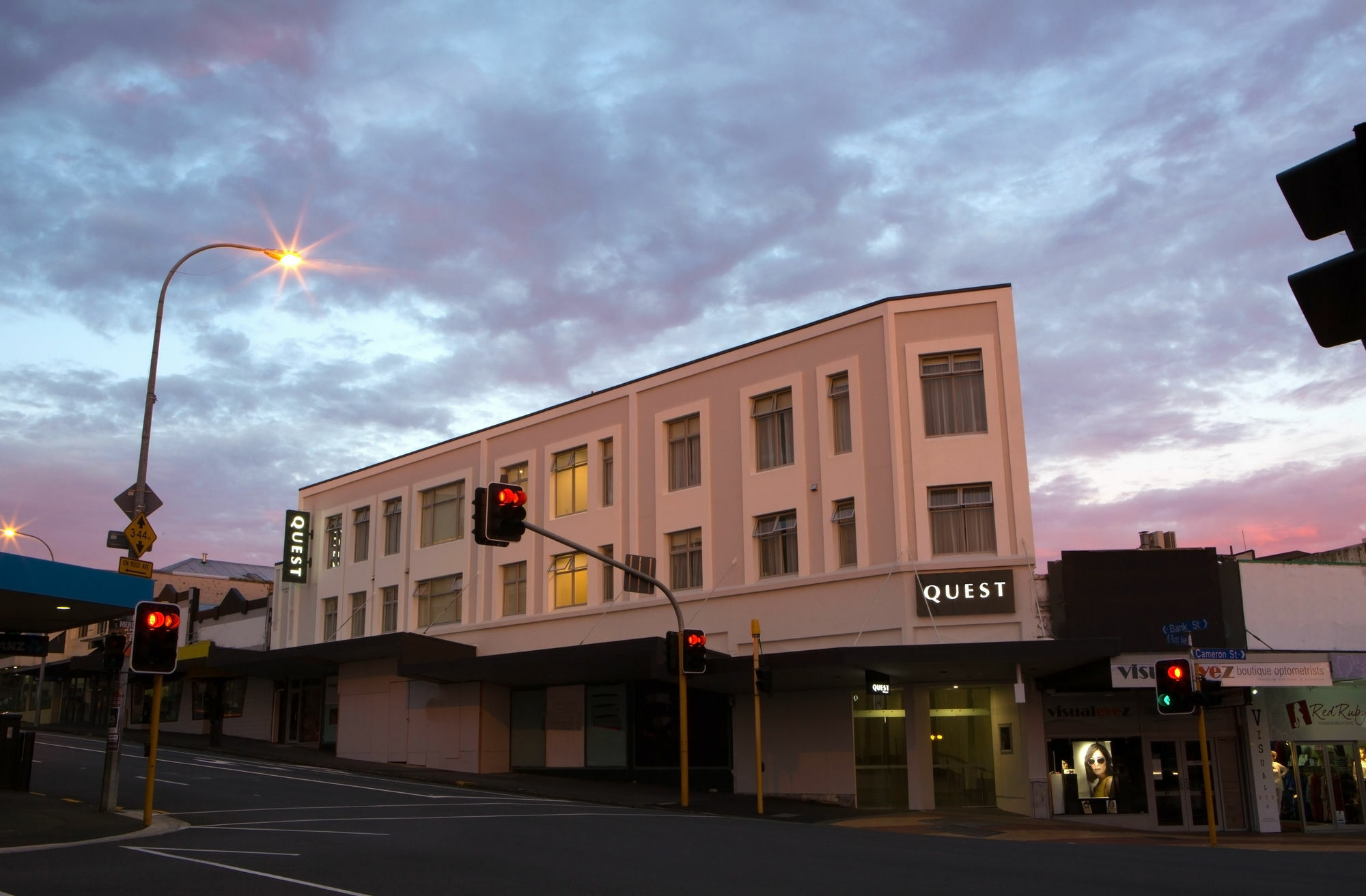 เควสต์ วังการี Aparthotel วานกาไร ภายนอก รูปภาพ
